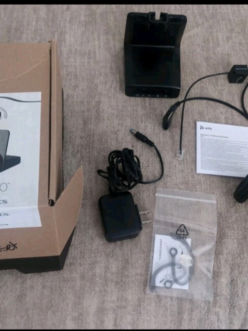 Plantronics CS540 Wireless Headset System Black Complete In Box 84693-01